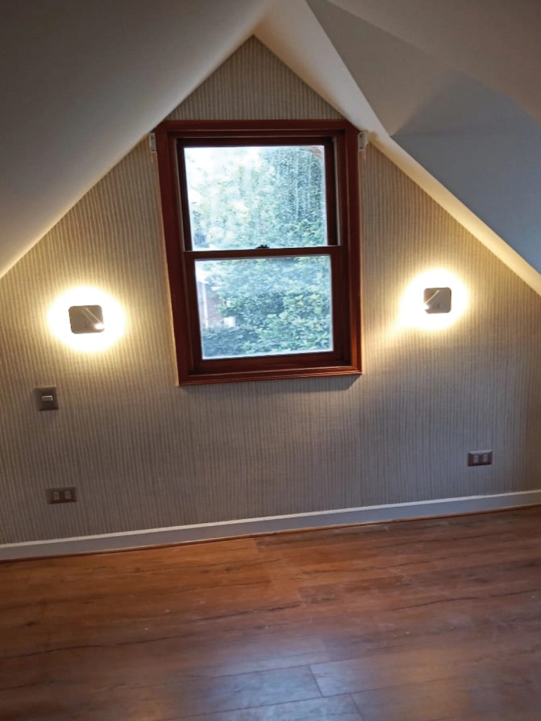 Instalación-Mural-Decorativo-Lineas-Verdes2